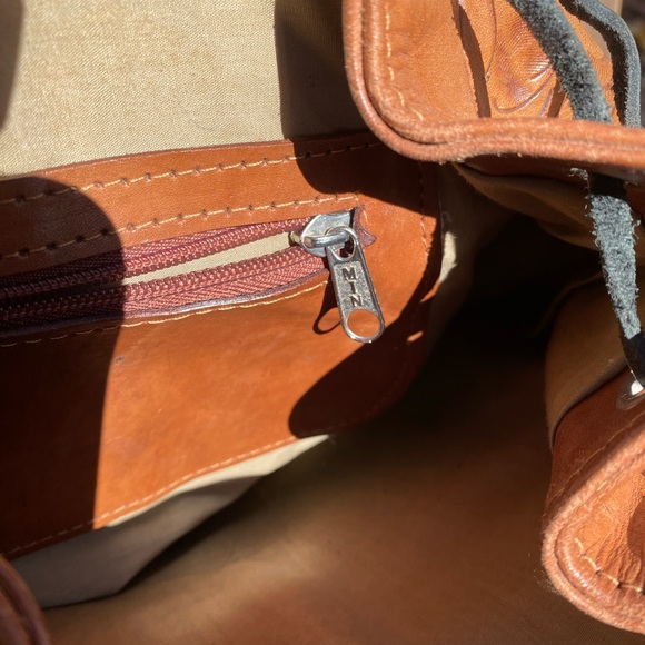 Beautiful Handmade Leather Bag - Picture 6 of 8